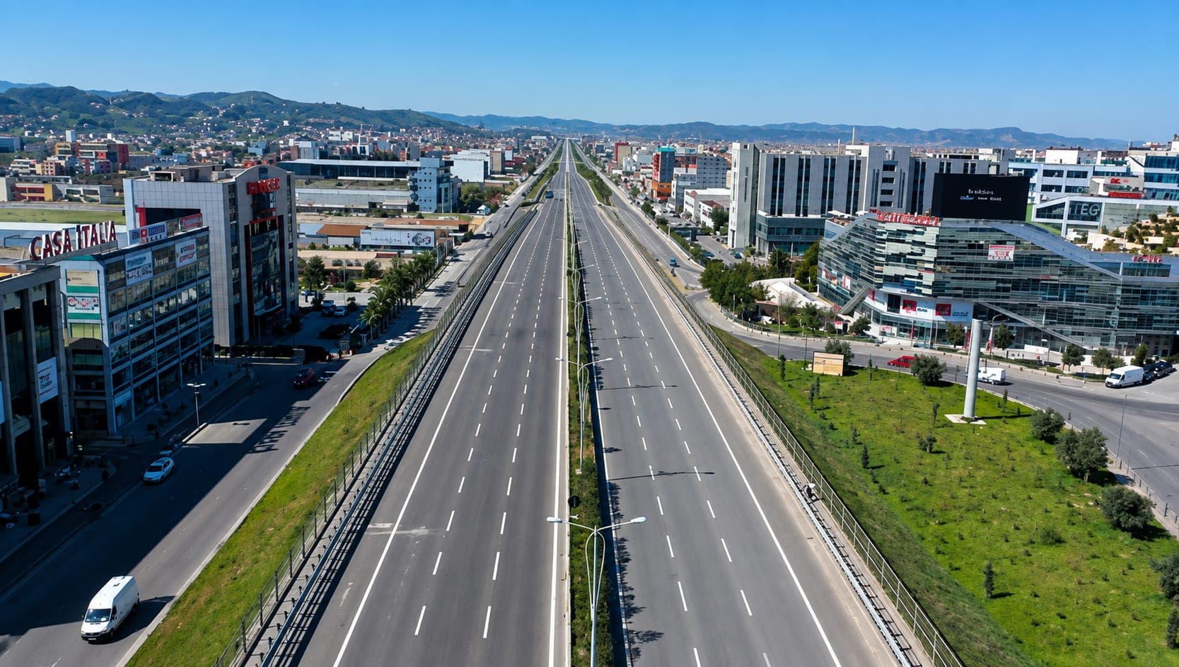 Toke me qira ne autostraden Tirane-Durres