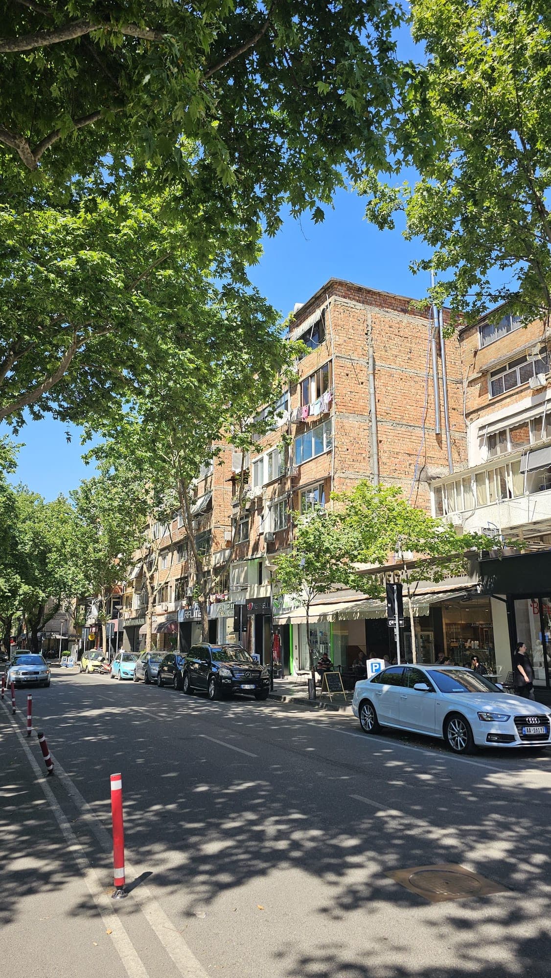 SHITET APARTAMENT 3+1 BUZE RRUGES MYSLYM SHYRI