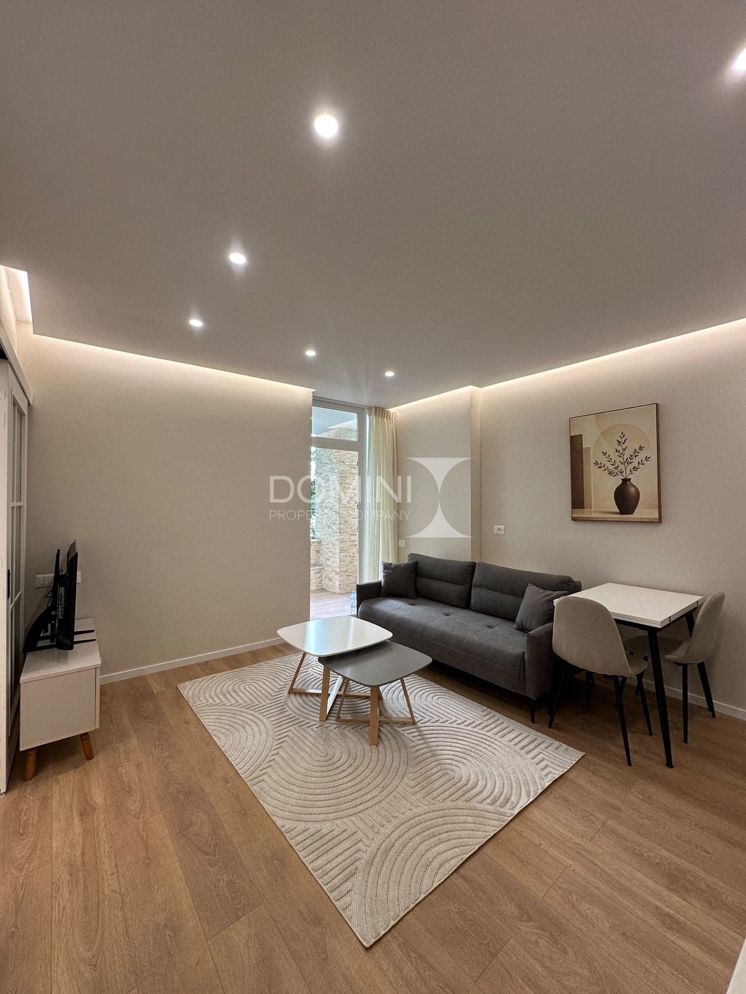 APARTAMENT 1+1 +BALLKON PER SHITJE,KOMUNA E PARISIT !!!