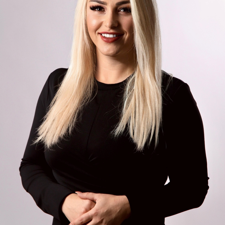 Migena Kola