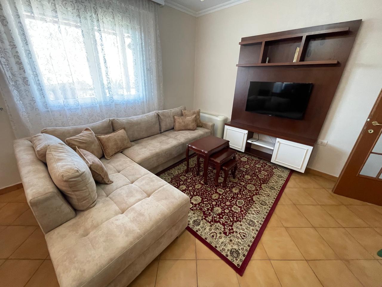 QIRA APARTAMENT 2+1+2 PRANE STADIUMIT ARENA