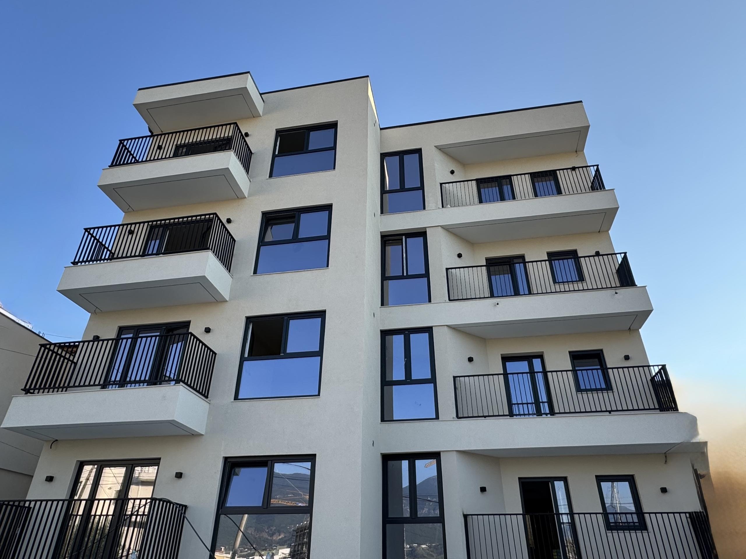 APARTAMENT 1+1 PËR SHITJE ALI DEM!
