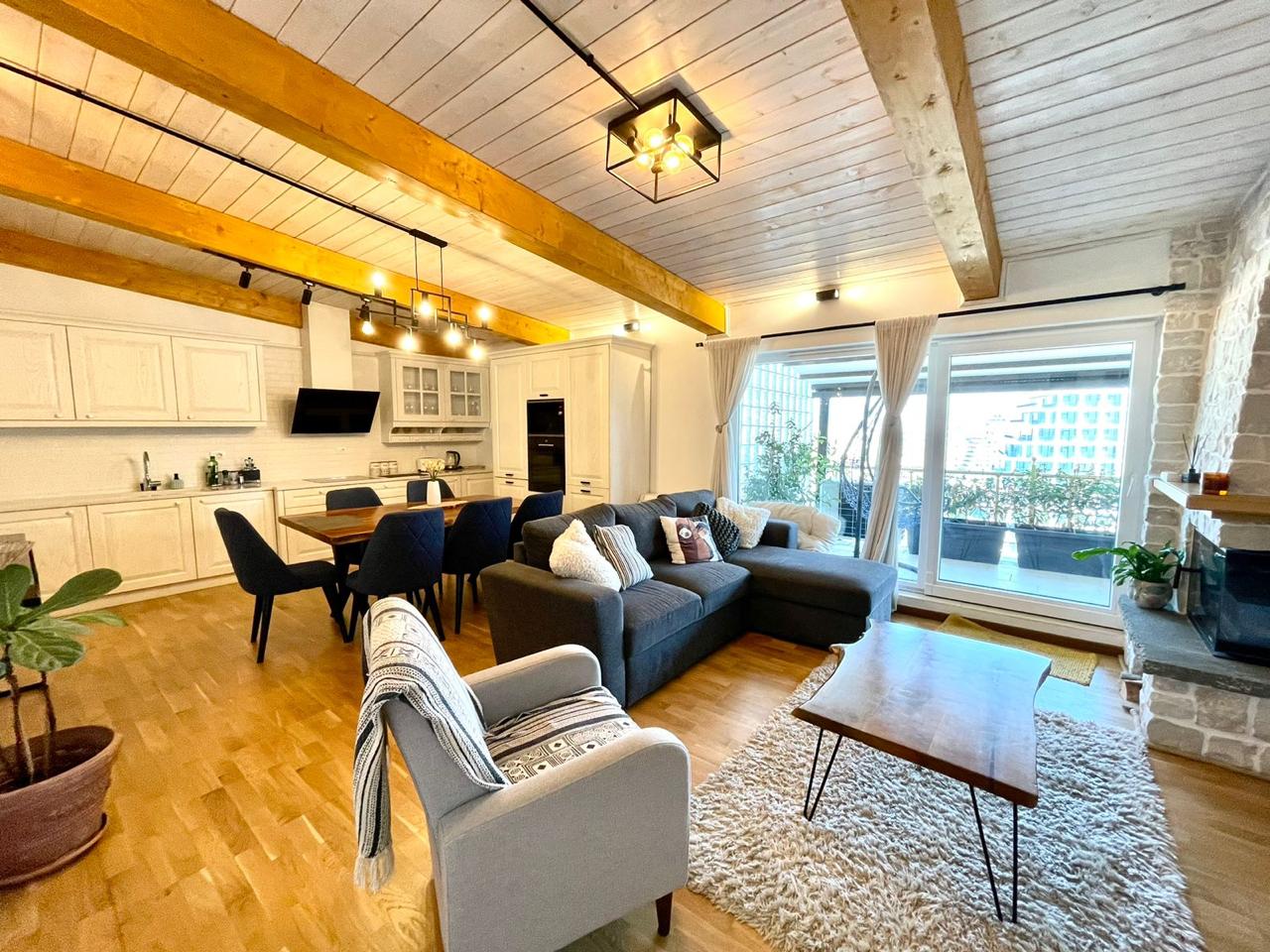 Penthouse 2+1 për Shitje – Liqeni Artificial, Tiranë