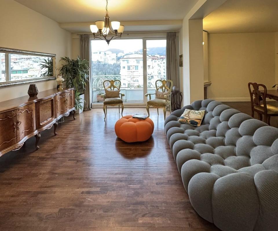 Apartament per qira 2+1 Komuna e Parisit!