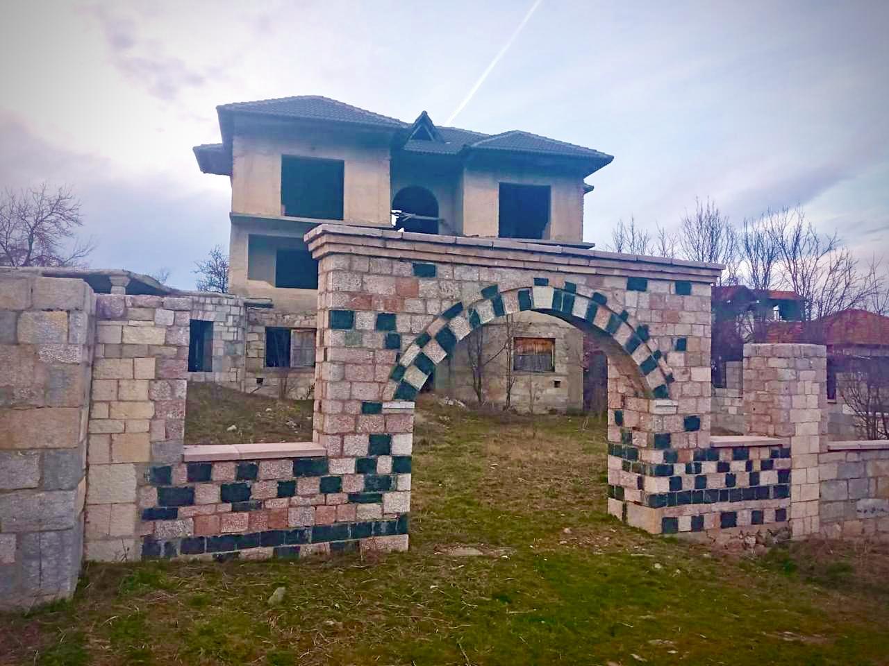 Strukture ndertimi 3 kate per Shitje ne Voskopoje!