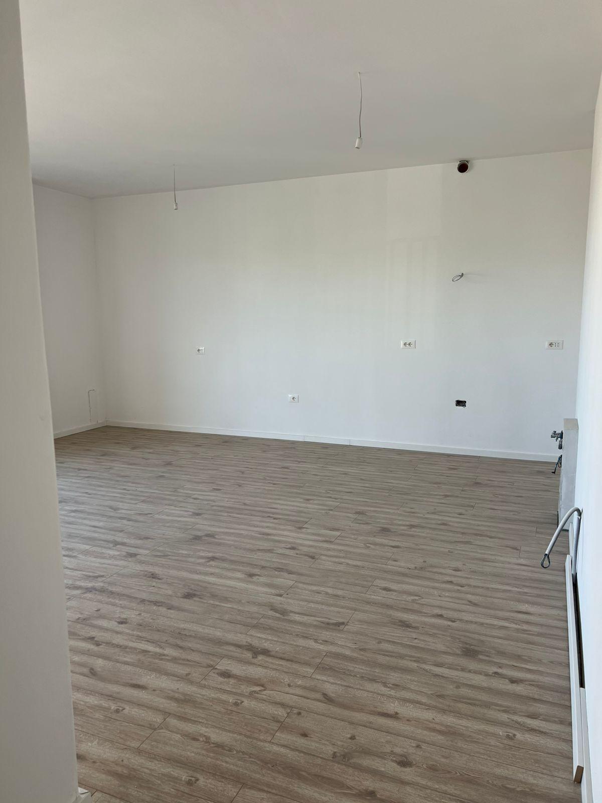 Jepet 2+1+2 📌Astir