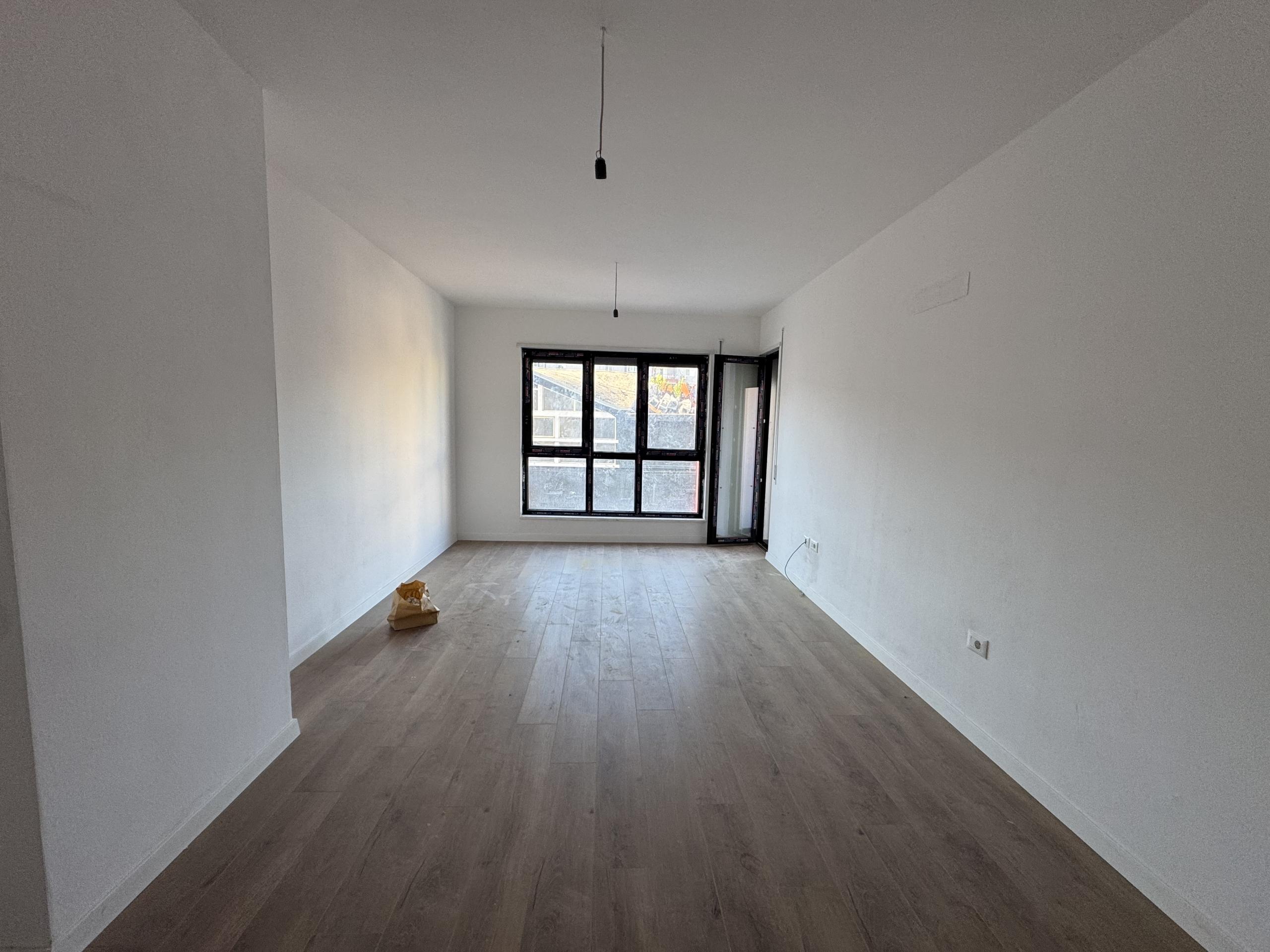 Apartment ne shitje 2+1 te Komuna e Parisit