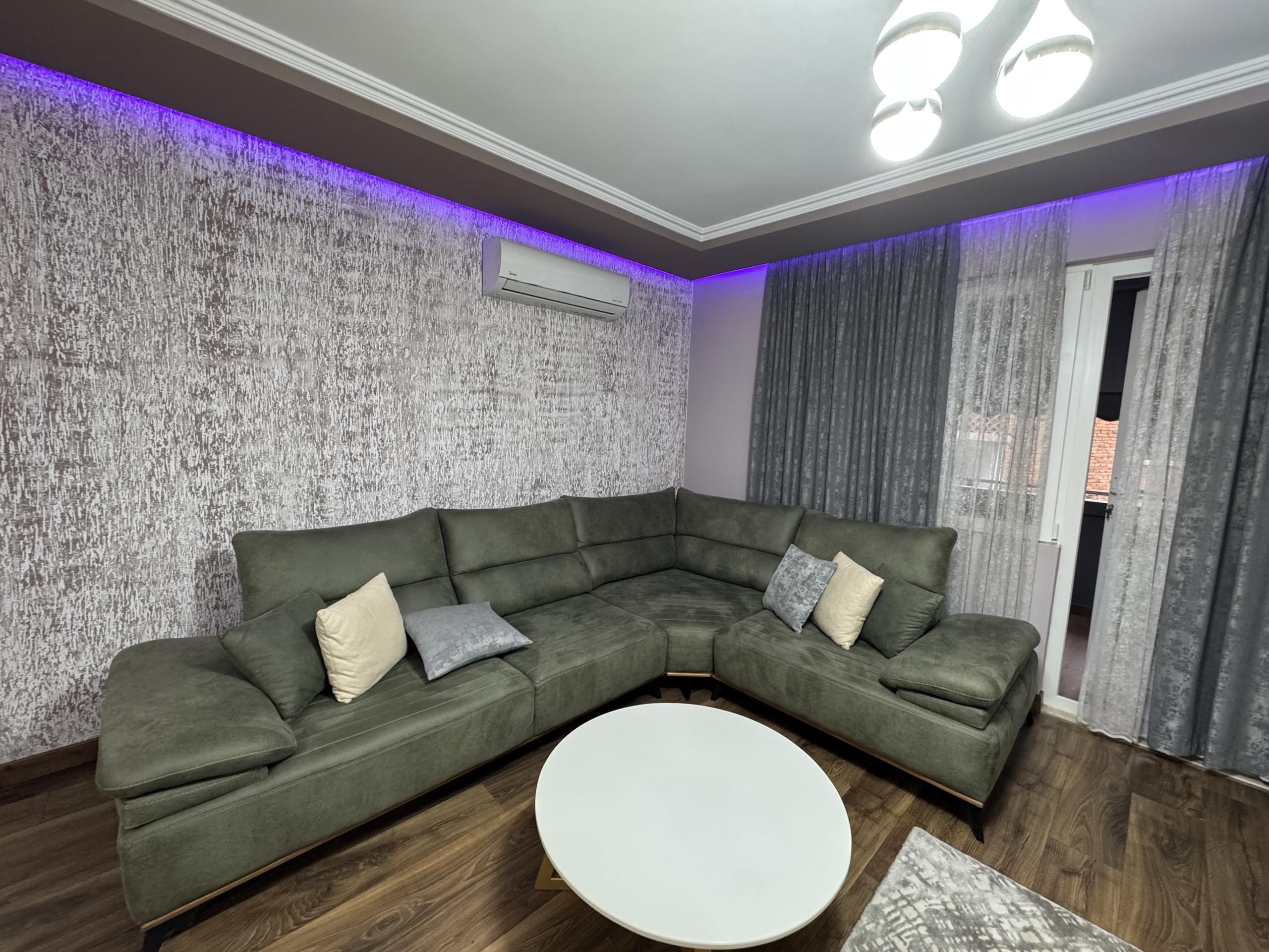 Apartament me qira 2+1 prane Vasil Shantos!