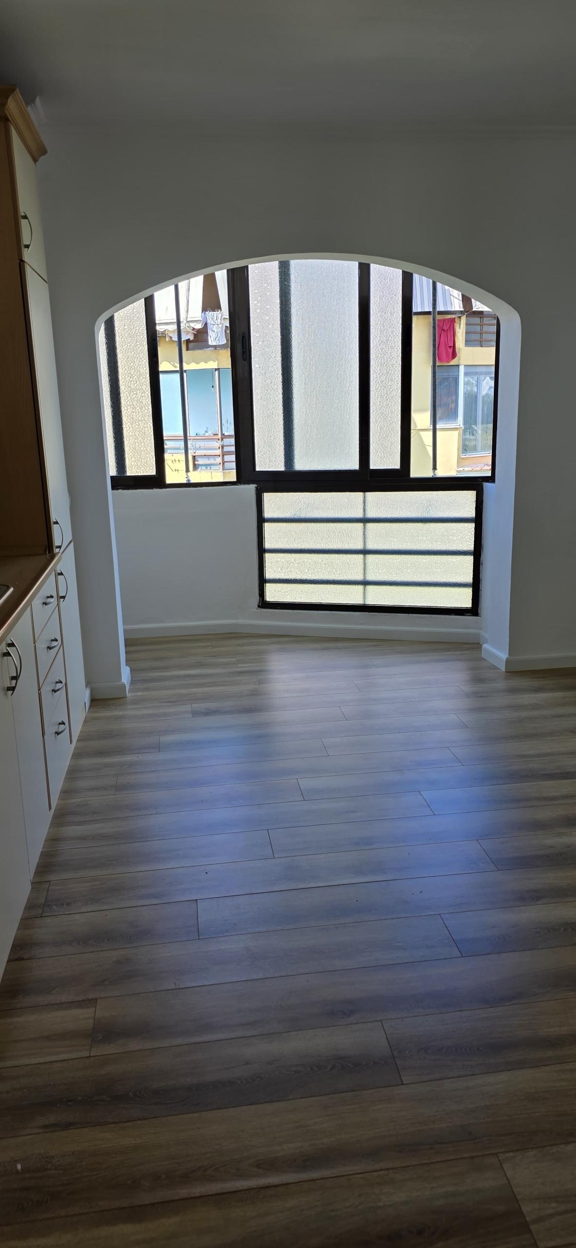 Apartament 2+1 per shitje te Ish Fusha e Aviacionit