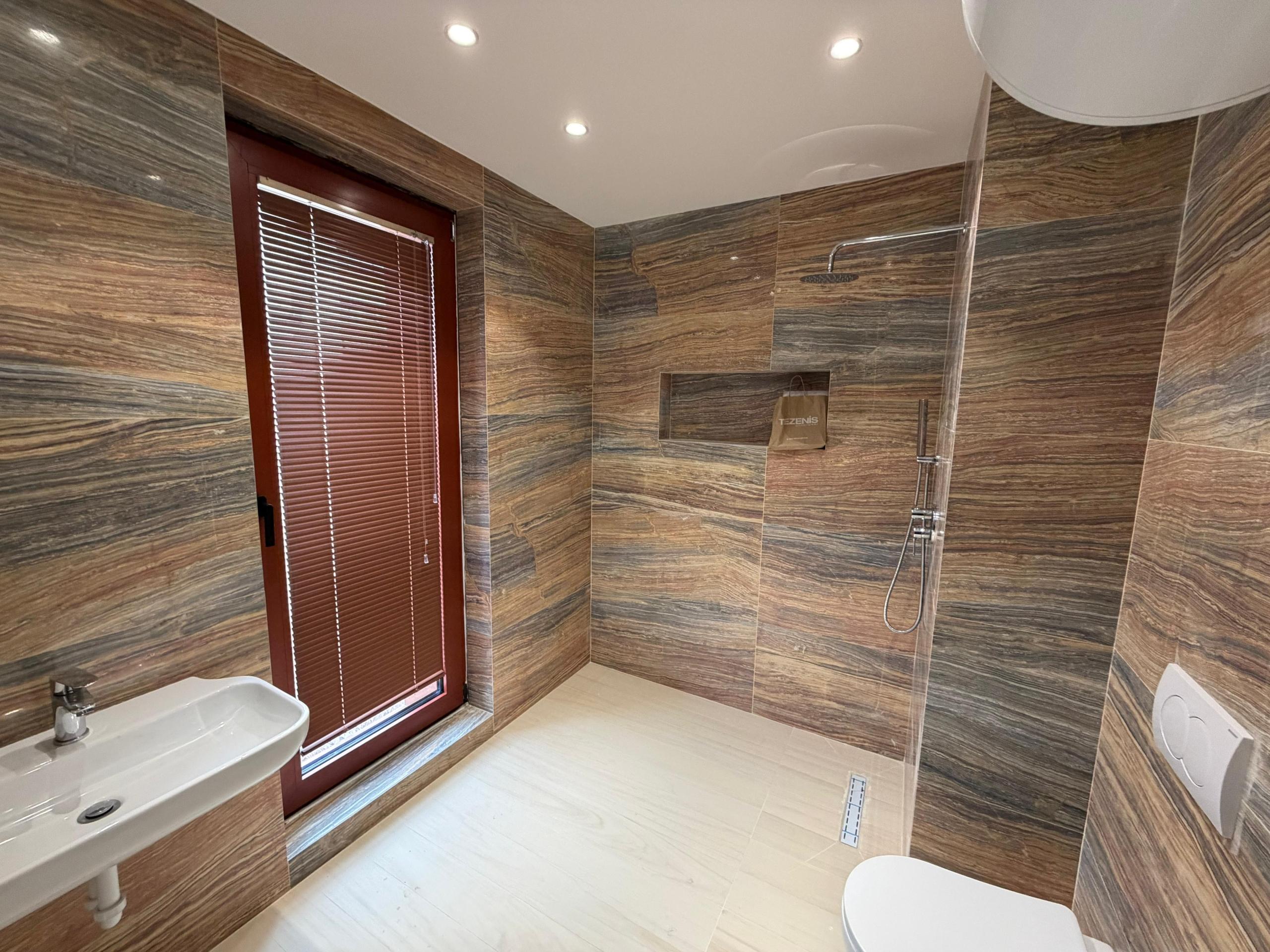 988569d4-eb28-497d-8310-4a9fbc611c14