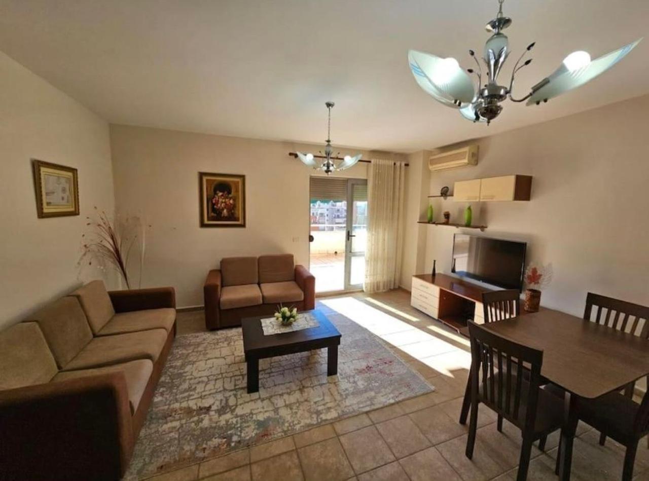 JEPET ME QIRA APARTAMENT 1+1 TEK SELVIA