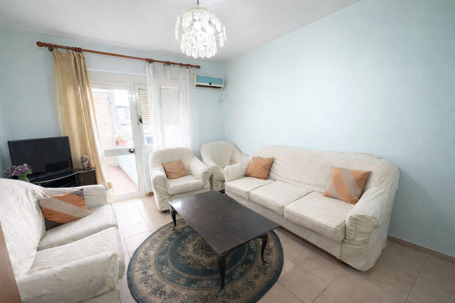 SHITET APARTAMENT 3+1 PRANE HOTEL MONDIAL