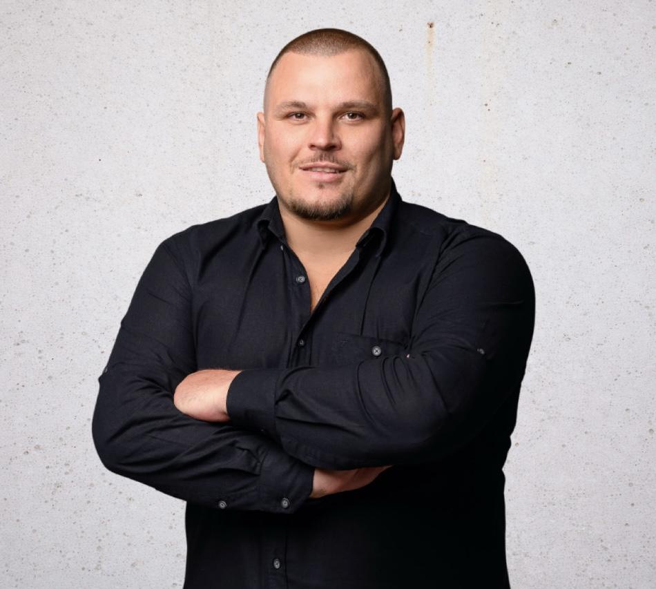 Profile photo of agent Julis Zhllima