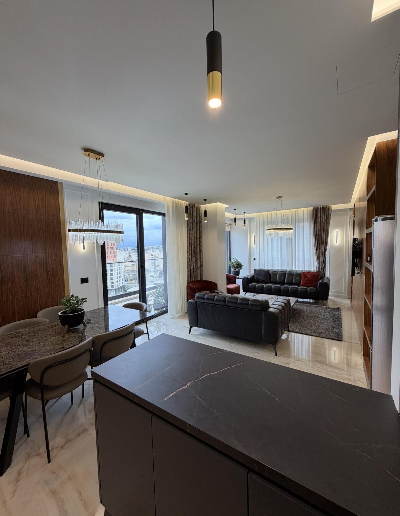 Penthouse Për Qira Fusha E Aviacionit