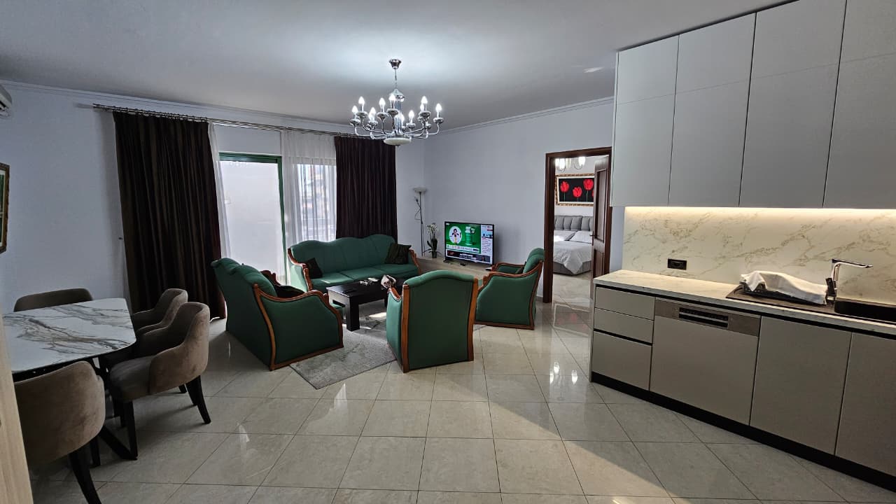 Apartament 1+1 per Qira, te Presidenca!