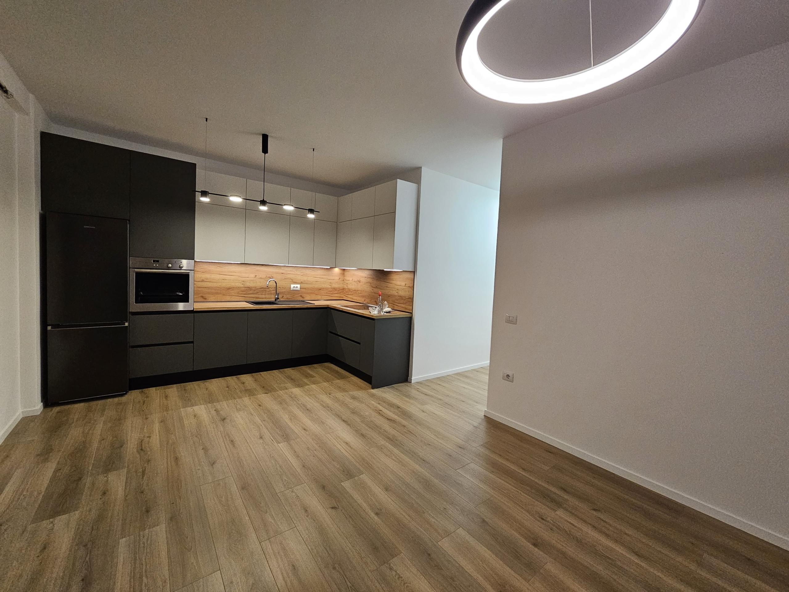 Apartament 2+1+2 per Qira, Rezidenca Erli, perballe UET, Porcelan!