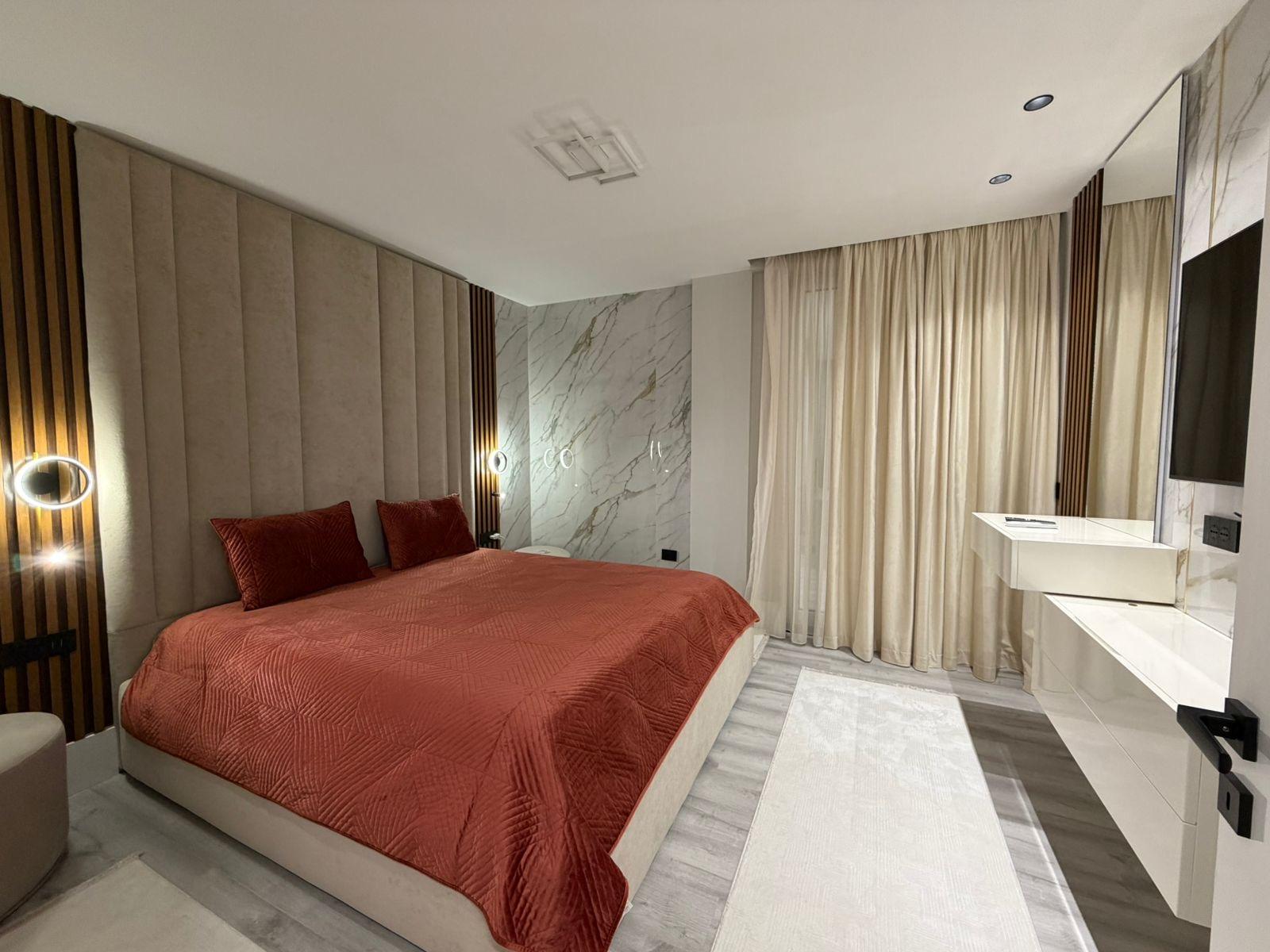 c4b19b72-f15f-4890-a174-65b99a912d7d