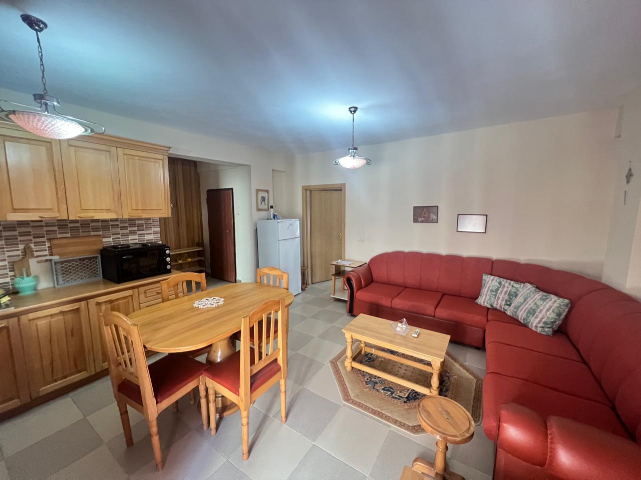 SHITET APARTAMENT 1+1 NE GOLEM