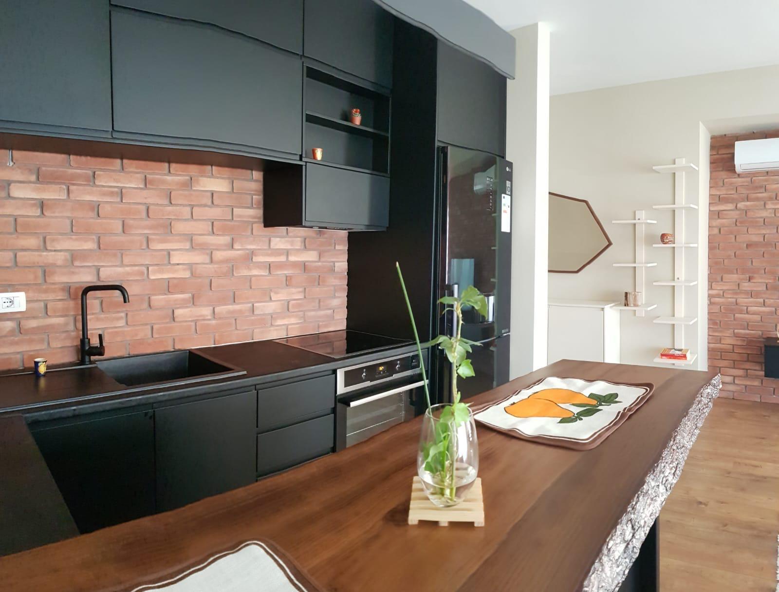 338e0f40-23ce-4dcf-8693-f23d42bcc8f9