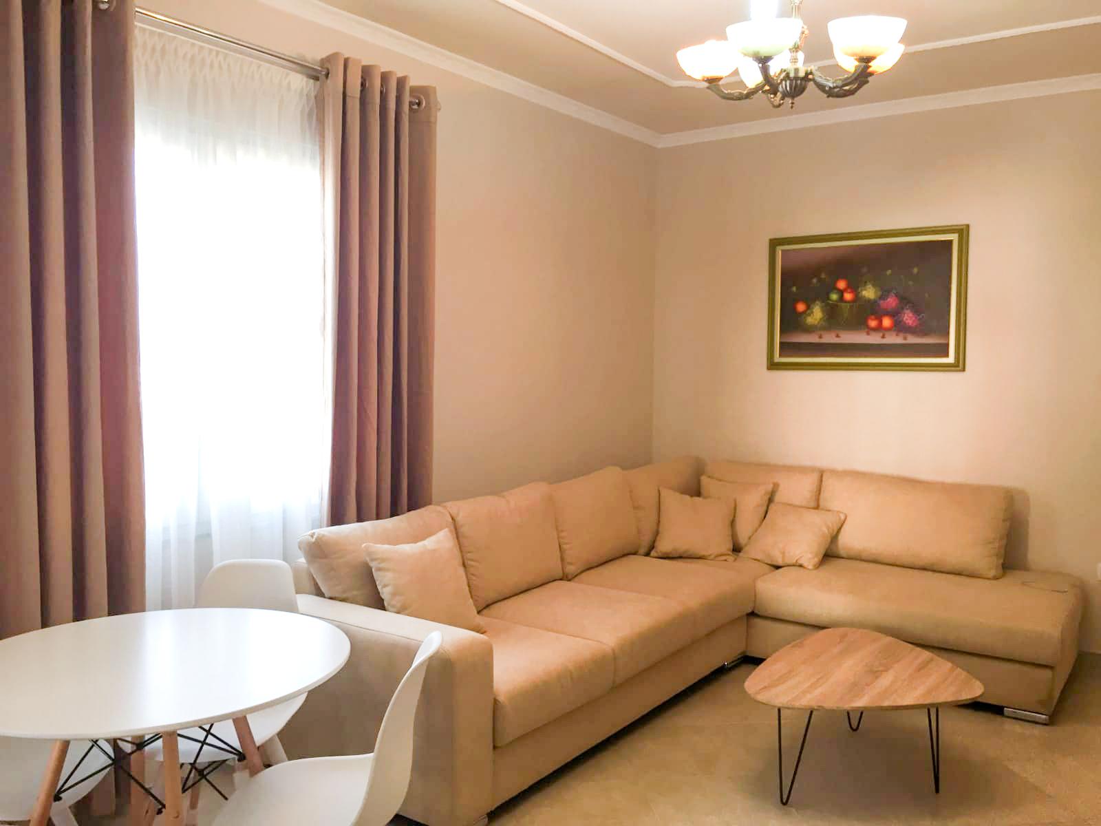Apartament 1+1 me Qira – Rruga Shefqet Kuka (Ish-Fizika Bërthamore)