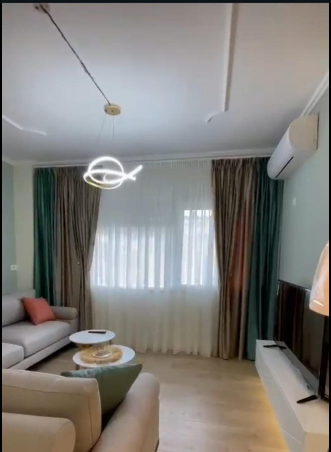 Apartament 2+1 +2 për Qera prane qendra Kristal.