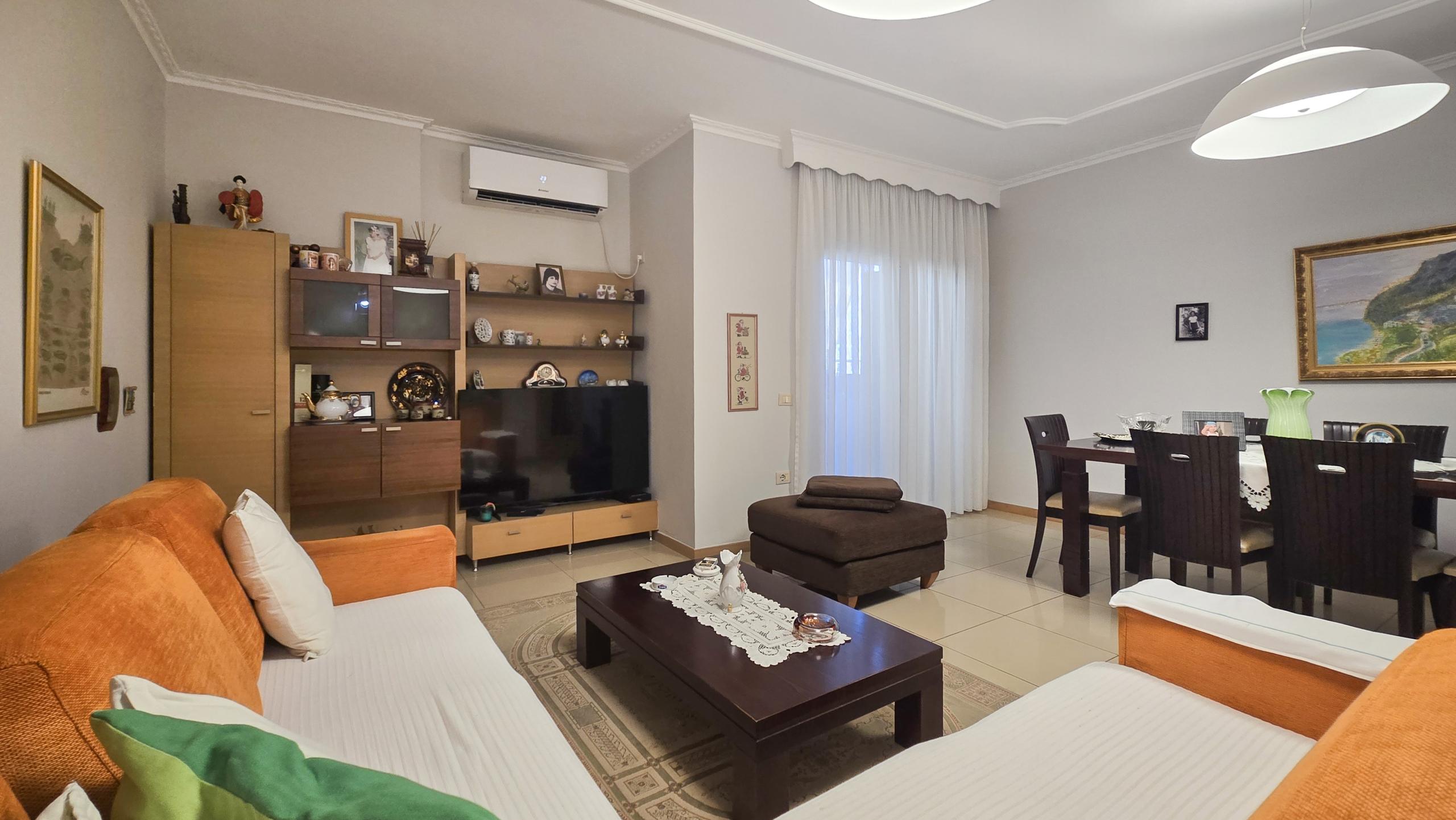 SHITET APARTAMENT 2+1+2 KOMUNA E PARISIT